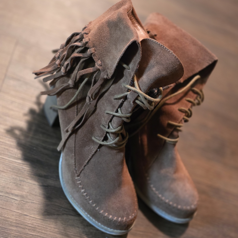 Sbicca Brown Lace Up Fringe Boots
